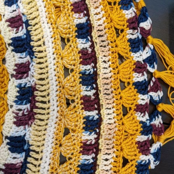 Handcrafted Crochet Blanket | Handmade Home Décor Tablecloth Table Cover - Picture 5 of 8